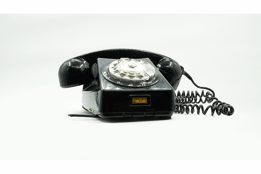 Chiếc điện thoại trong phòng làm việc của đại tướng Văn Tiến Dũng tại khu di tích D67