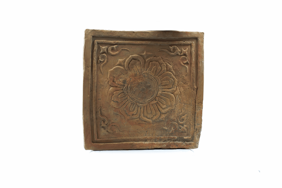 Gạch vuông lát nền trang trí hoa sen, đất nung, thời Lý, thế kỷ XI - XII