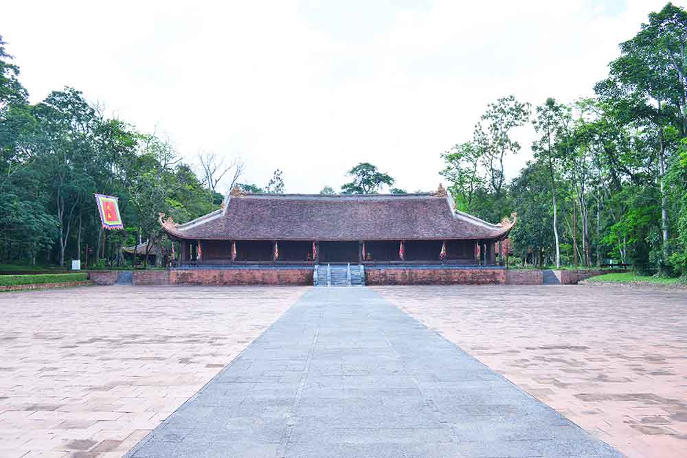  Lam Kinh palace after being restored